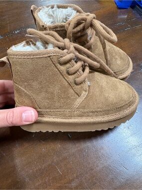 Kids Tan Faux-Suede Lined Ankle Boots